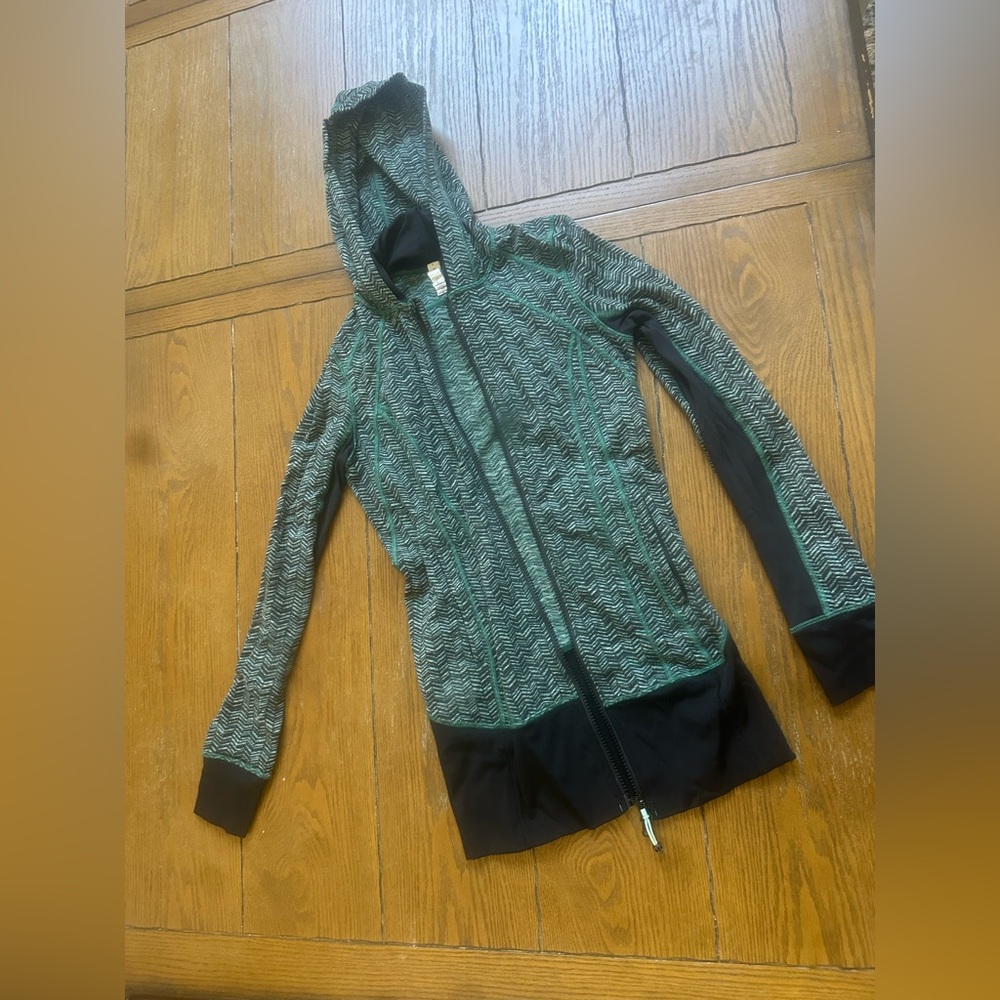 Lululemon Stride Daily Practice Jacket SIZE 4